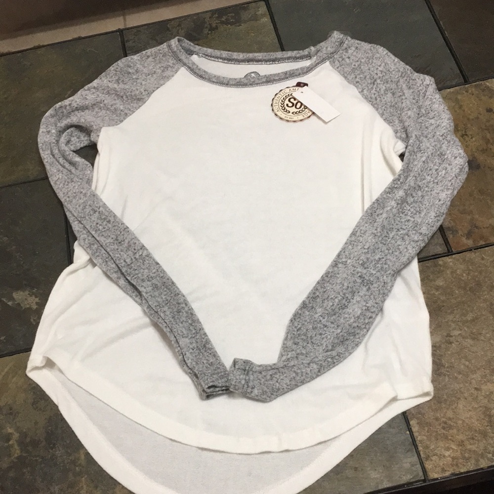 SO White and gray baseball Tee. NWT XXS SOFT